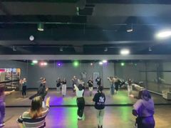 -零下舞度·街舞连锁机构(万科中心店)