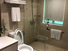 -杭州海华满陇度假酒店