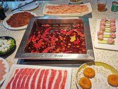 -二荆条·蜀鲜汇城市森林火锅