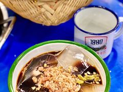 -马路边边串串香形象店(磐石路店)