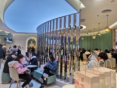 -奈雪的茶(亨特国际广场店)