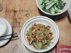 -聚鑫朋酸菜肥肠(九龙仓店)
