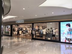 -Hollister(天环广场店)