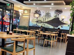 大堂-李先生牛肉面大王(成都东站西广场店)