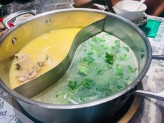 -禄婶鸡煲·打边炉