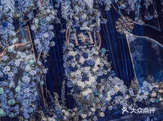 清晨的旭日，夜空的明月，和一直深爱的你 - 你眨了下眼睛 一
