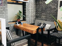 -苹果树下艺术餐厅(宋庄店)