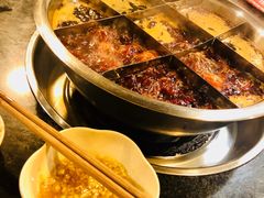 -邓莽子老火锅(中兴路总店)