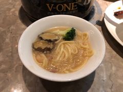 -V-ONE西雅图海鲜自助餐厅(仓山万达广场店)