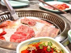 -金滏山·烤肉海鲜火锅自助(襄阳万达店)