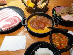 -呷哺呷哺(普陀乐购真北店)
