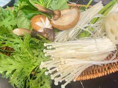 -湊湊火锅·茶憩(颐堤港店)