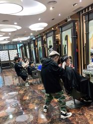 -八佰伴8008星级形象店