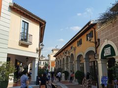 -佛罗伦萨小镇广佛名品奥特莱斯(疏港路店)