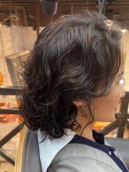 点击看大图 -T.1 hair salon烫染接发