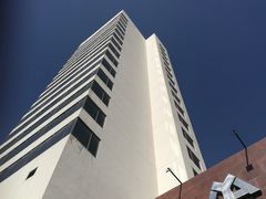 -燕山大酒店