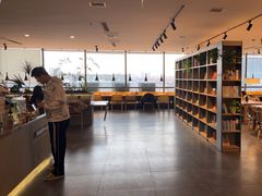 -魔方城市书房(中街益田店)