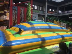 -蒙特利亲子乐园