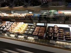 -MADO冰淇淋咖啡馆(淘金店)