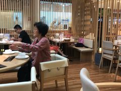 大堂-上关雪東北菜(中房金谊店)