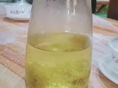 -老街烧烤大排档·地道湖北菜·龙虾馆(汉口火车站店)