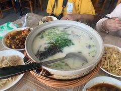 -天乐农家鱼头王(天目湖店)