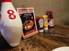 -HIGH FIVE哈福手工汉堡(桂林路店)