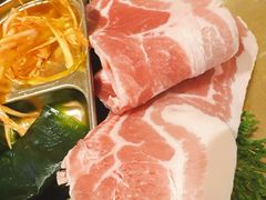 -草家酱蟹炭火烤肉店(珲春南路一店)