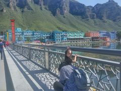 -百里峡七彩艺术小镇