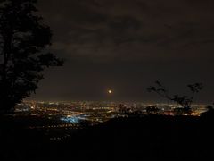 -鬼笑石后山停车场