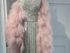 -圣霏亚礼服租赁·主持人服装租赁(上海静安总店)