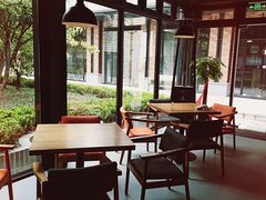 靠窗位-早安山丘·豆浆油条(小木桥路店)