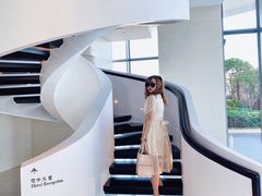 -瑰丽酒店·海吧·天际下午茶·现场DJ·天台酒吧