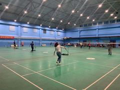 -中地华冠羽毛球俱乐部