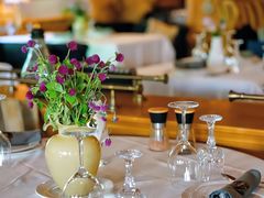 -火车头法国西餐厅