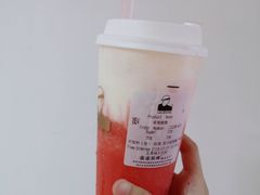 草莓酪酪-LELECHA乐乐茶(上海五角场万达广场店)