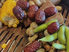 -赶海部落海鲜城(海阳路店)