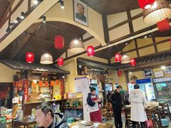 -富正毅三下锅·湘西韵味(天门山索道店)