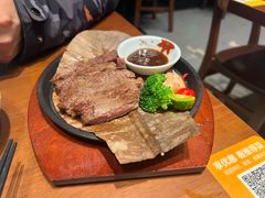 -8PINTS八品脱·日料·烧鸟·精酿小酒馆(莘庄店)