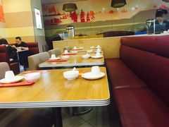 卡座-粤仔湾砂锅粥(金太湖店)