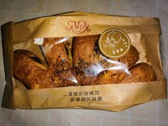 -红宝石·鲜奶小方(万航店)