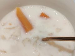 鲜奶雪耳炖木瓜-炖物24章·顺时轻养茶(黄龙店)