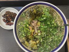 -云阿蛮云南生烫牛肉米线(奉贤路店)