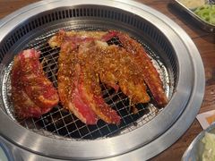-明洞阿姨·韩式酱蟹烤肉·创意料理(三元桥店)