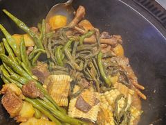 -山河屯铁锅炖·非遗东北菜(南山店)