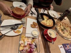 -必胜客(百联又一城店)