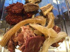 -金鼎雪山牦牛杂火锅(理县总店)