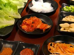 -肉甲韩国木炭烤肉(新壹街1店)