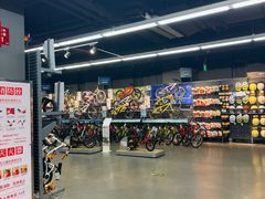 -迪卡侬(西三旗店)