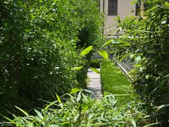 -荒岛书店(黄县路店)